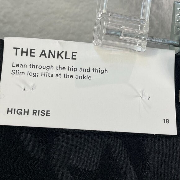 NEW Ann Taylor Womens Plus 18 Houndstooth High Rise Slim Leg Ankle Pants - Picture 7 of 12